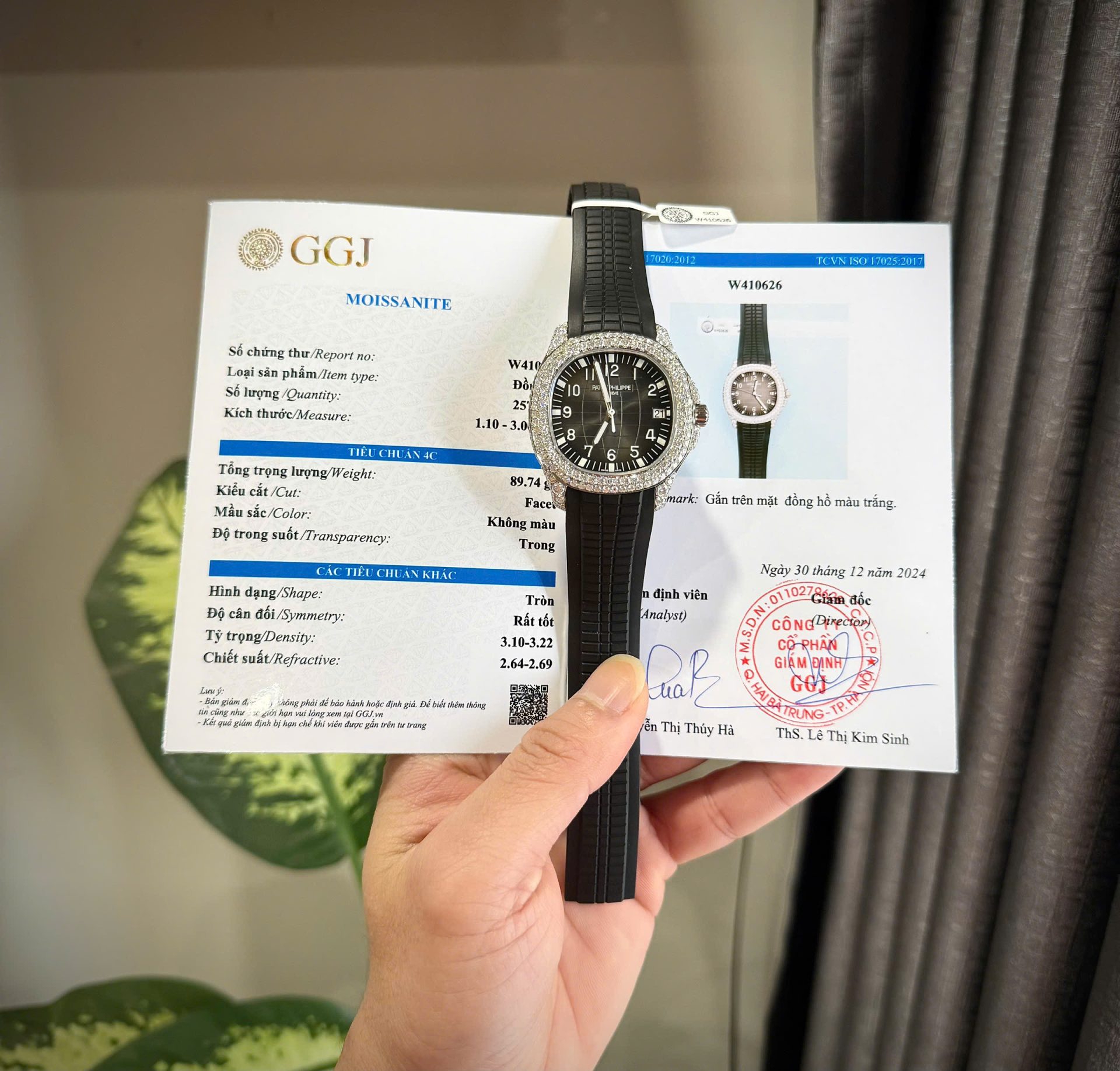 Patek Philippe Aquanaut 5167 Dial Gray Replica Watch Custom Moissanite Diamonds 40mm - Replica Luxury