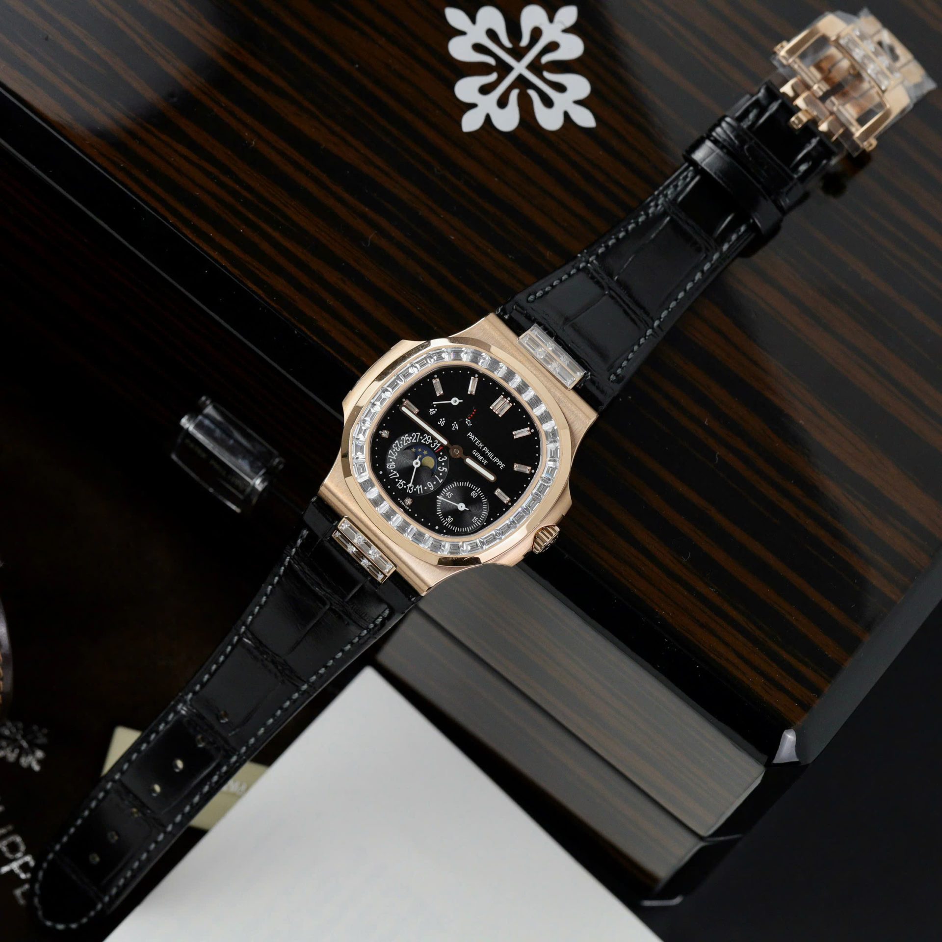 Patek Philippe Nautilus 5724R Replica 11 Watch Black GR Factory 40mm - Replica Luxury